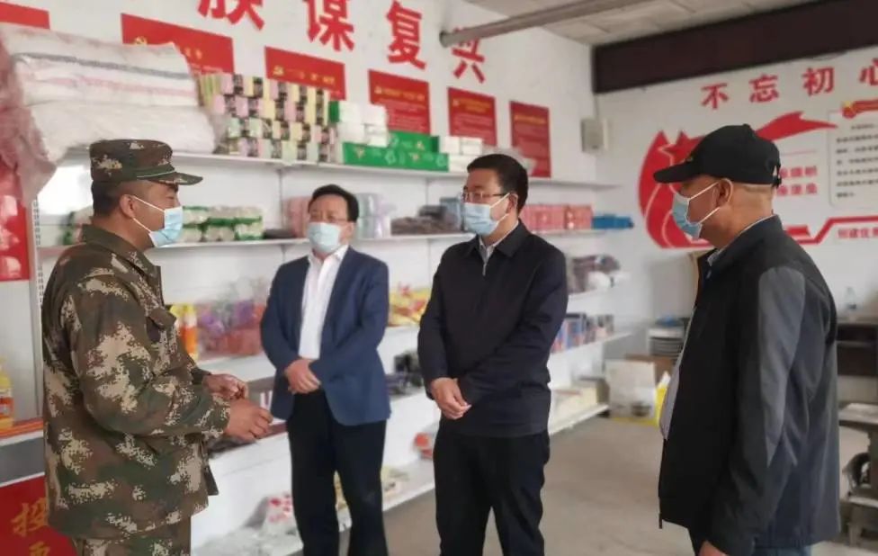 范锐君赴红寺堡区调研驻村帮扶和退役军人工作
